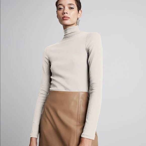 Brandy Melville Tan light academia Turtleneck Long Sleeve Sweater Top - Picture 1 of 5